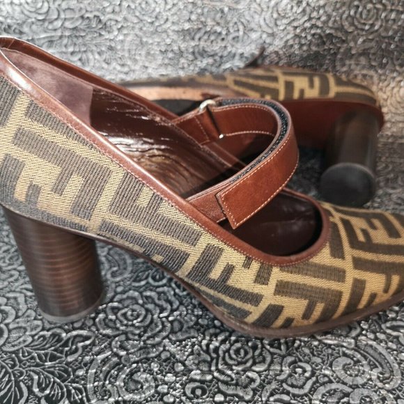 Authentic Vintage FENDI Mary Jane  Heels Zucca Black/Sand Size 38 80s/90s  Italy - Picture 5 of 12